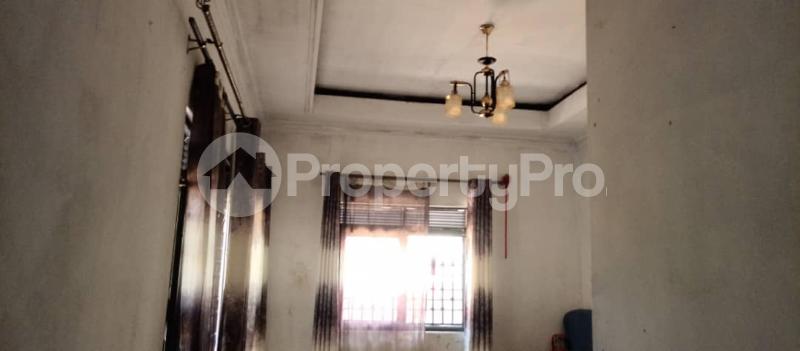 3 bedroom Villa for sale Bujjuko mityana road  Nsangi Wakiso Central - 8