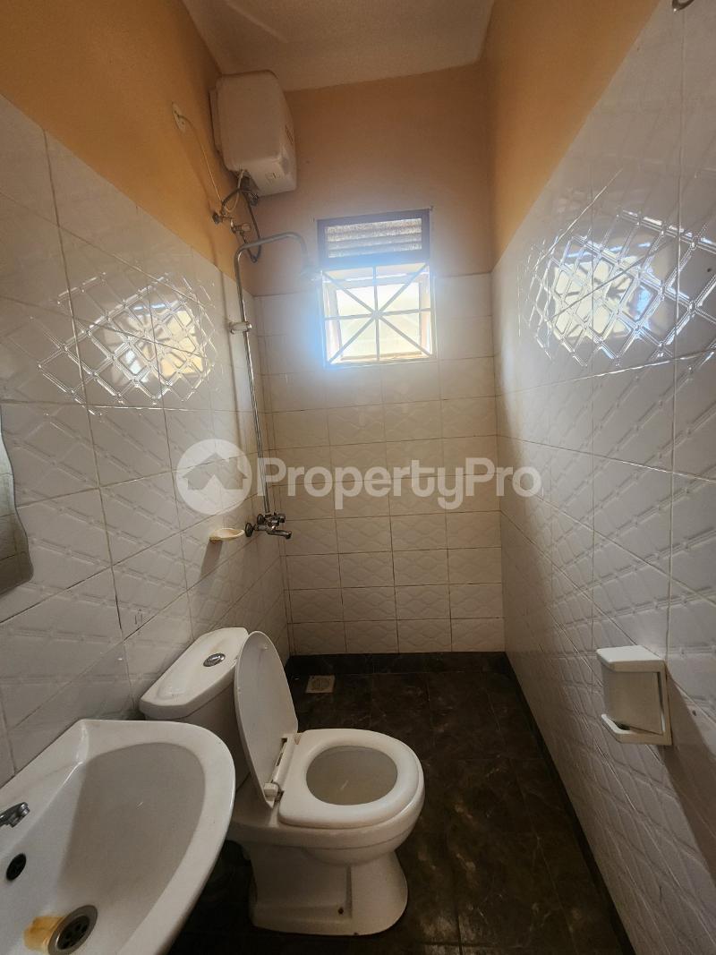 1 bedroom mini flat  Apartment for rent Muyenga road Makindye Kampala Central - 4