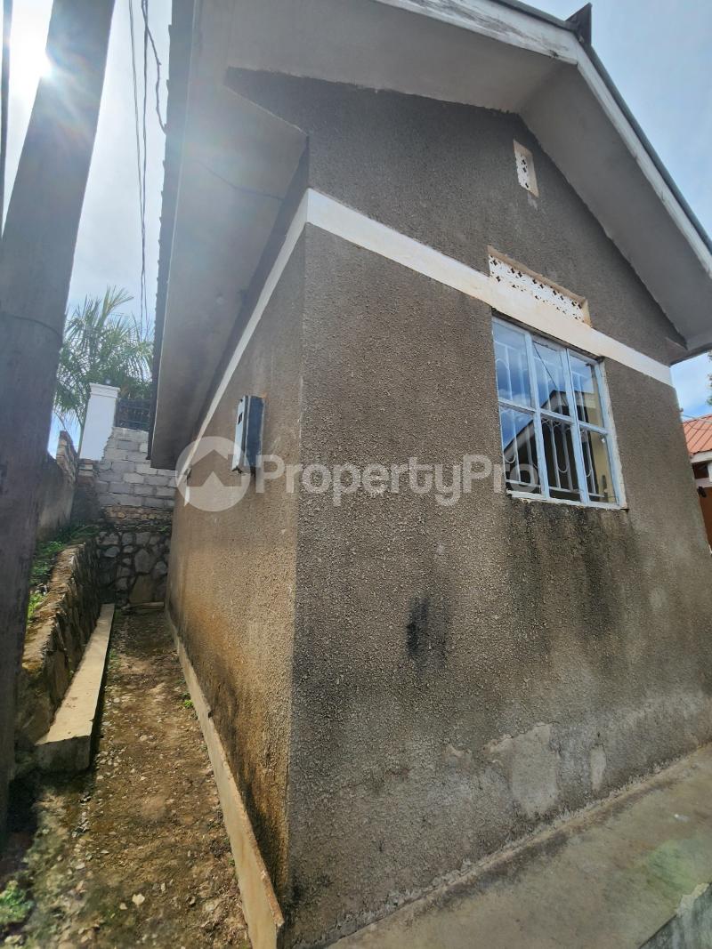 1 bedroom mini flat  Apartment for rent Kikujuko road Makindye Kampala Central - 0
