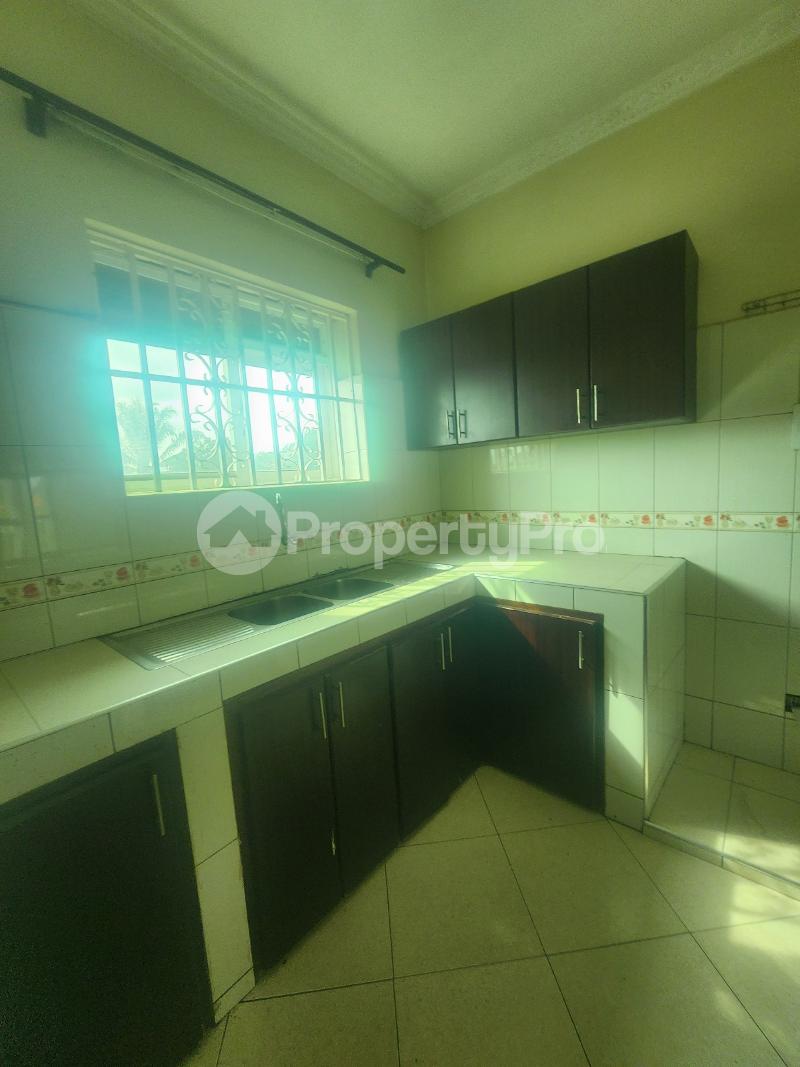 2 bedroom Apartment for rent Kikujuko road Makindye Kampala Central - 1