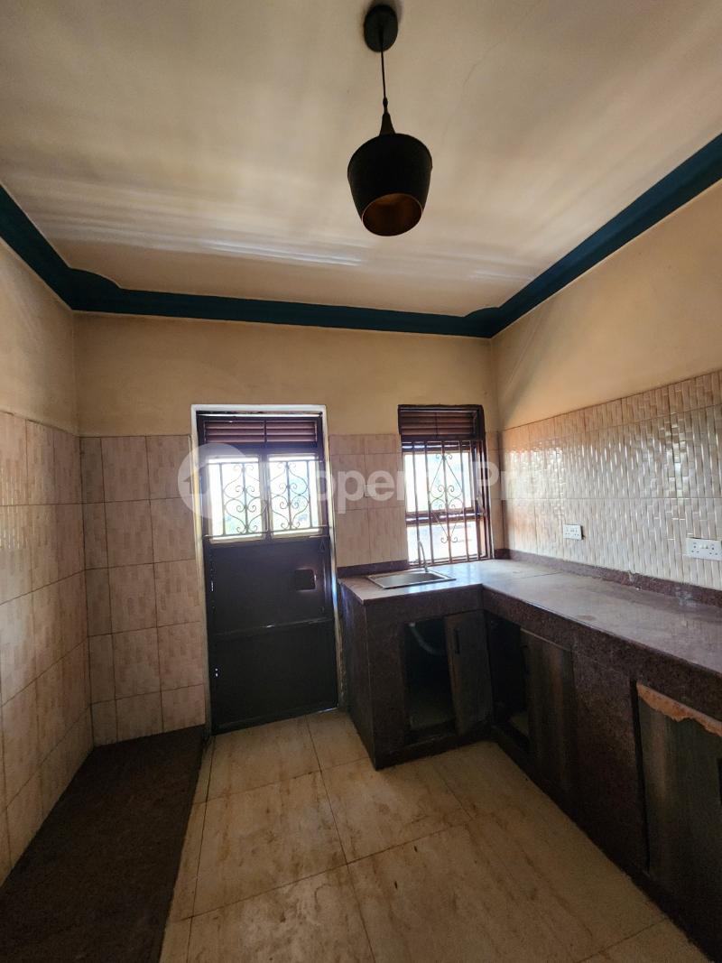 2 bedroom Apartment for rent Bukasa road Makindye Kampala Central - 3