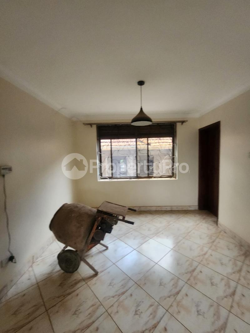 2 bedroom Apartment for rent Bukasa road Makindye Kampala Central - 4