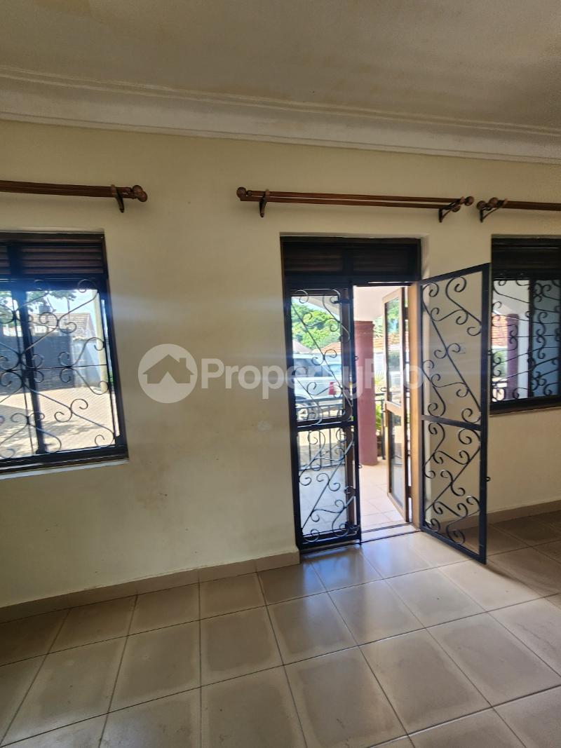 3 bedroom Apartment for rent Bukasa road Makindye Kampala Central - 3