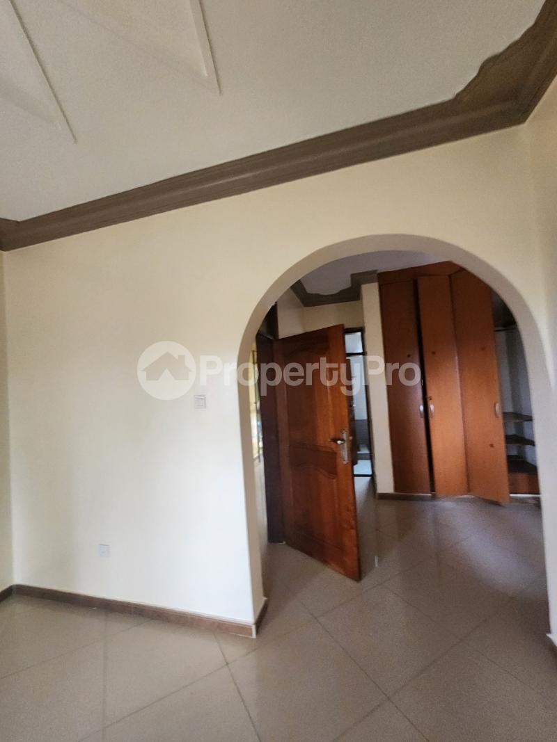 3 bedroom Villa for rent Bukasa road Makindye Kampala Central - 3