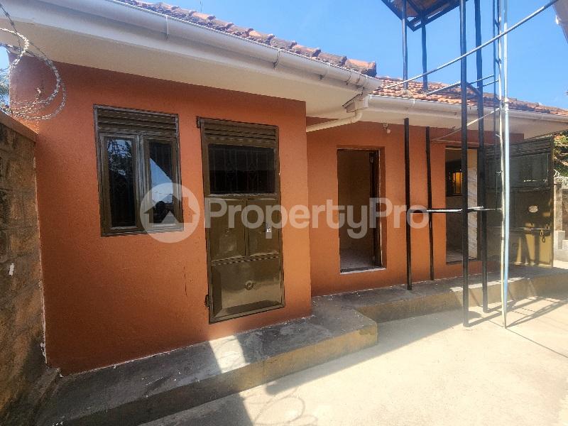 4 bedroom Villa for rent Kinyolo road Kampala Central - 4