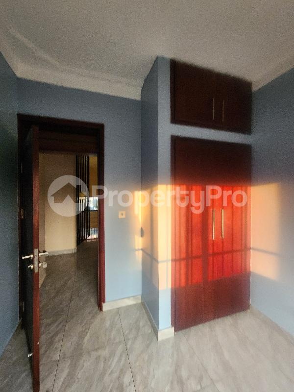 4 bedroom Villa for rent Kinyolo road Makindye Kampala Central - 5