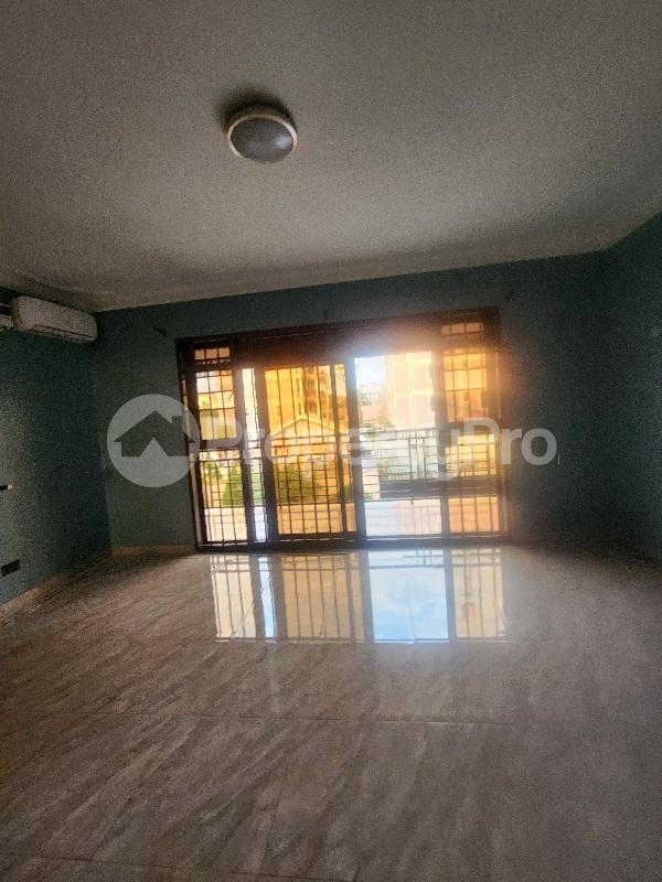 4 bedroom Villa for rent Kinyolo road Makindye Kampala Central - 4