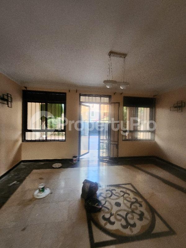 4 bedroom Villa for rent Kinyolo road Makindye Kampala Central - 1