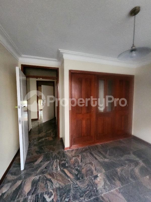 5 bedroom Villa for rent Kinyolo road Makindye Kampala Central - 4