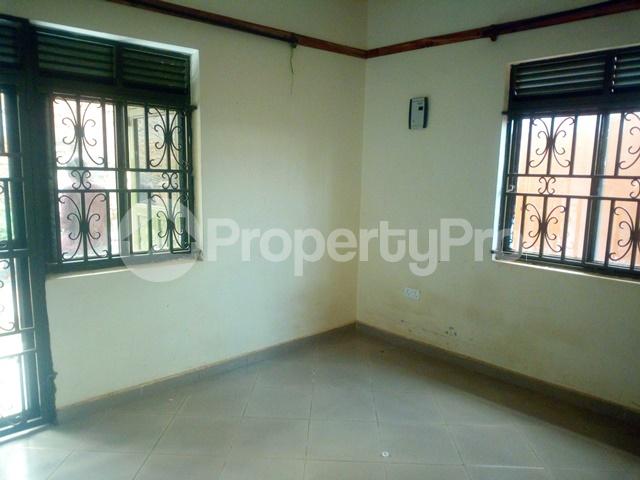 1 bedroom mini flat  Bungalow Apartment for rent Bukoto road Bukoto Kampala Central - 6