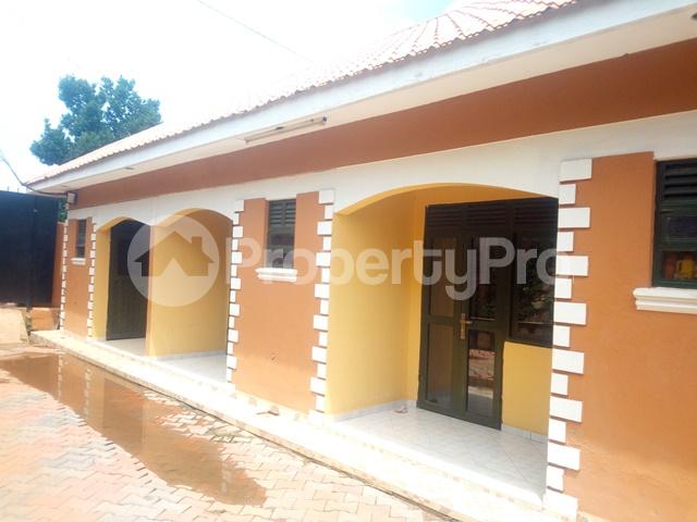 1 bedroom mini flat  Bungalow Apartment for rent Bukoto road Bukoto Kampala Central - 3