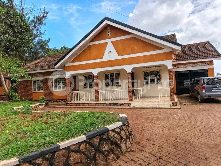 3 bedroom Bungalow Apartment for rent Bukoto road Bukoto Kampala Central - 2