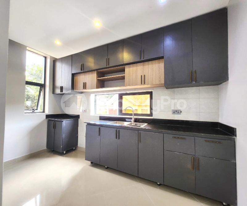 3 bedroom Apartment Block Apartment for rent Bukoto road Bukoto Kampala Central - 11