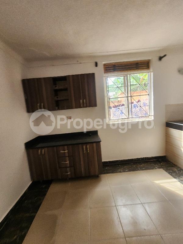 1 bedroom mini flat  Apartment for rent Kalungu road  Gabba Kampala Central - 3
