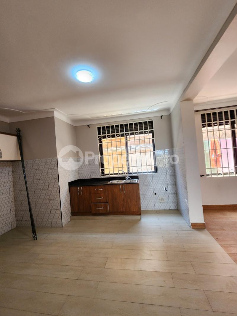 3 bedroom Apartment for rent Hamis kigundu road Gabba Kampala Central - 1