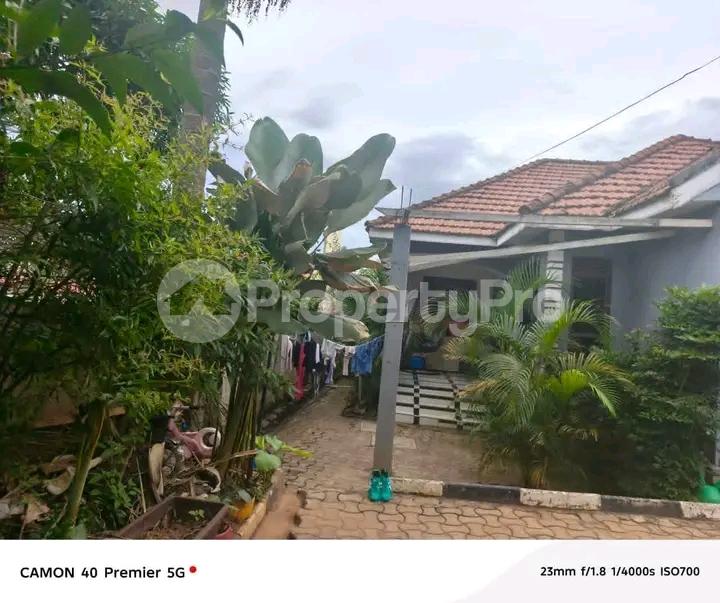 3 bedroom Bungalow Apartment for sale Najjera road  Kampala Central Kampala Central - 0