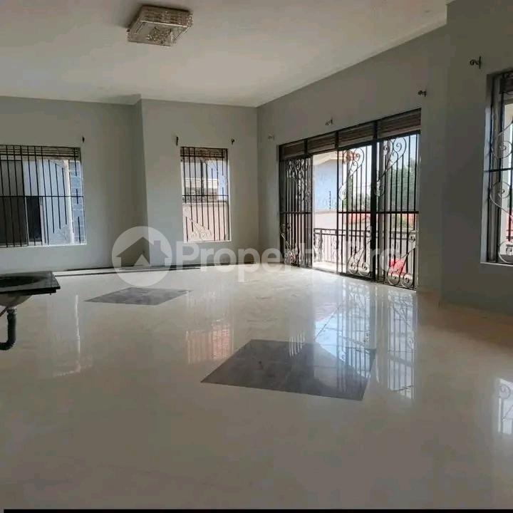 4 bedroom Bungalow Apartment for sale Naalya road Kampala Central Kampala Central - 0