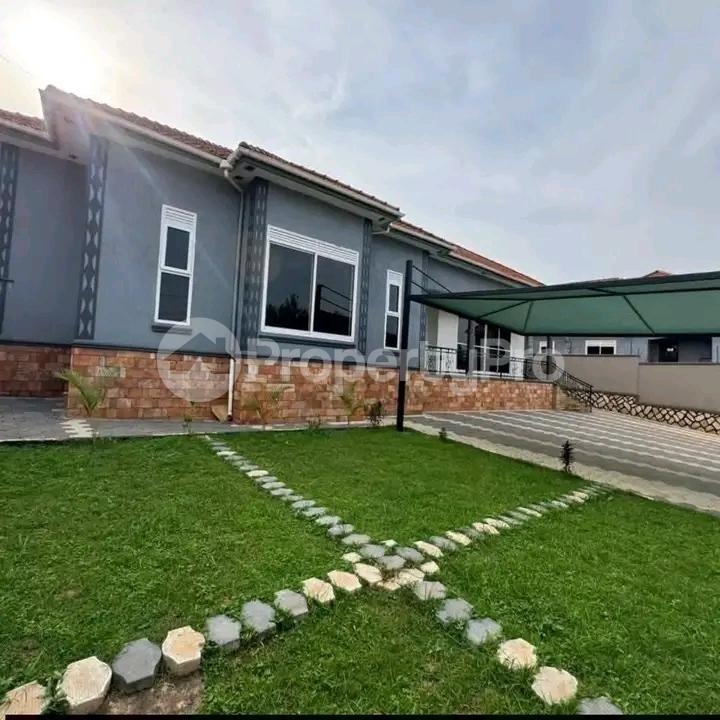 4 bedroom Bungalow Apartment for sale Naalya road Kampala Central Kampala Central - 5