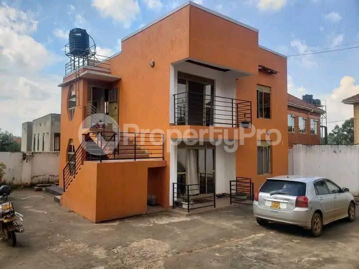 2 bedroom Apartment Block Apartment for rent buwaate road Wakiso Central - 1