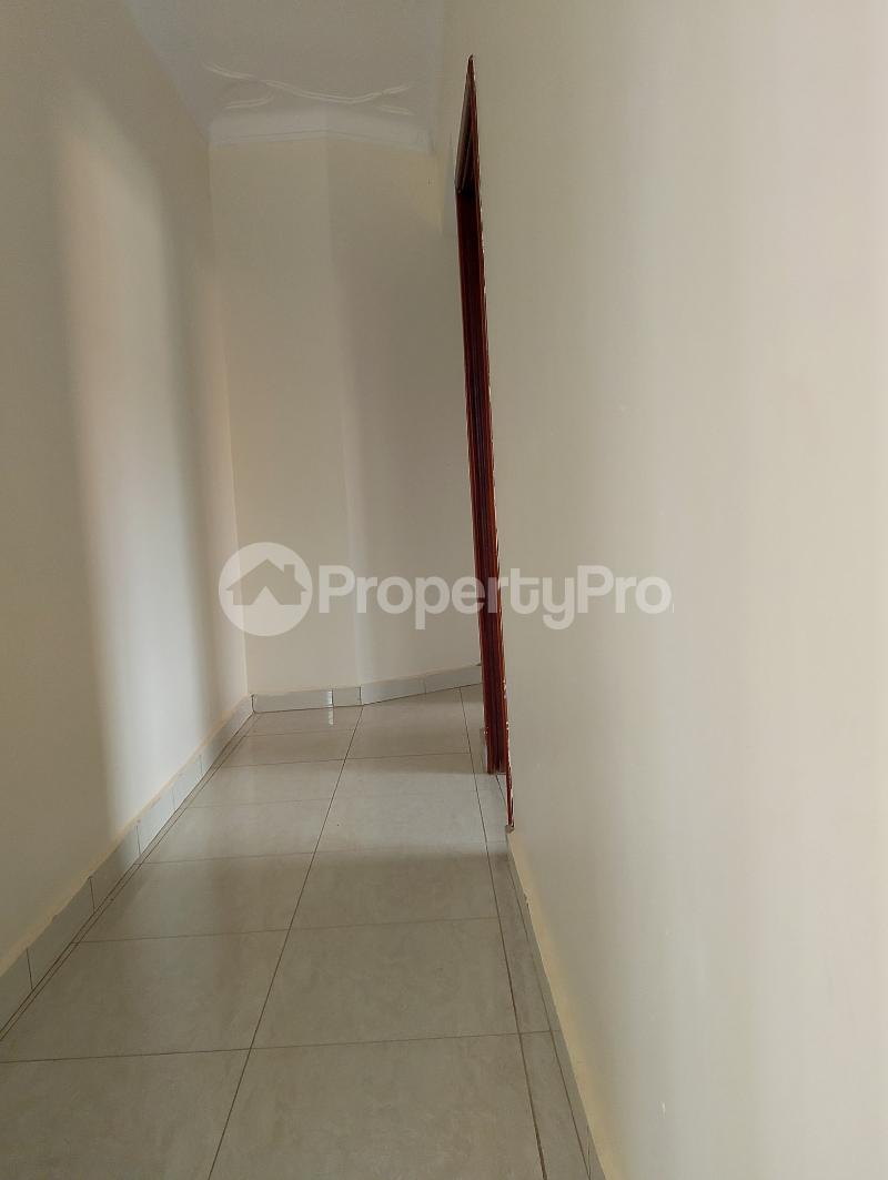 2 bedroom Apartment Block Apartment for rent buwaate road Wakiso Central - 2