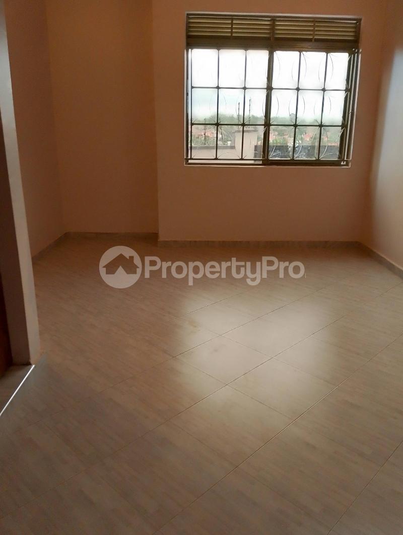 2 bedroom Apartment Block Apartment for rent buwaate road Wakiso Central - 7