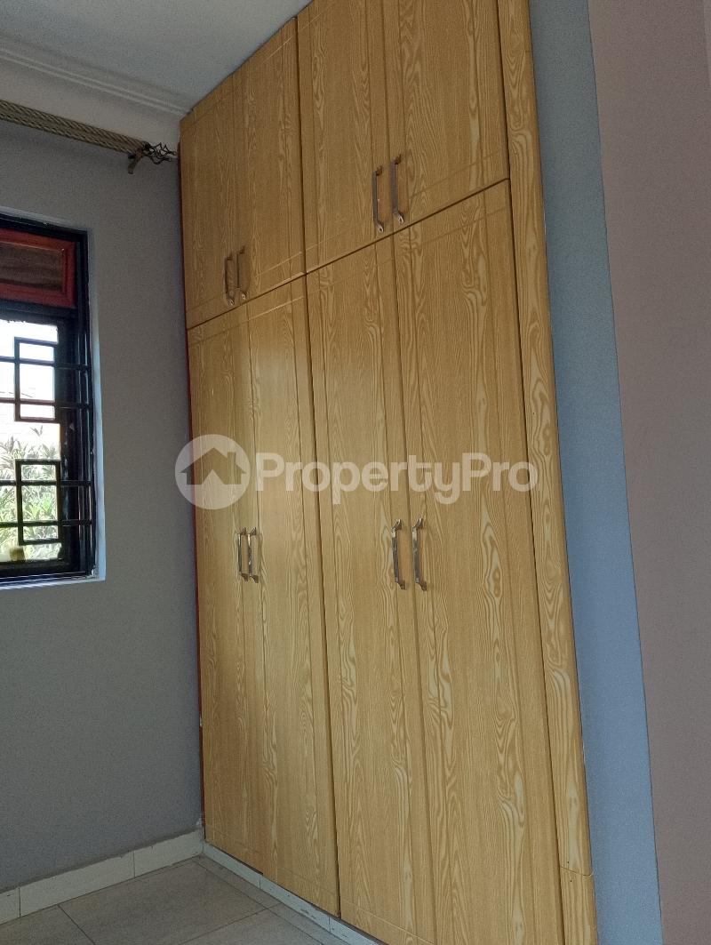 2 bedroom Apartment Block Apartment for rent buwaate road Wakiso Central - 10