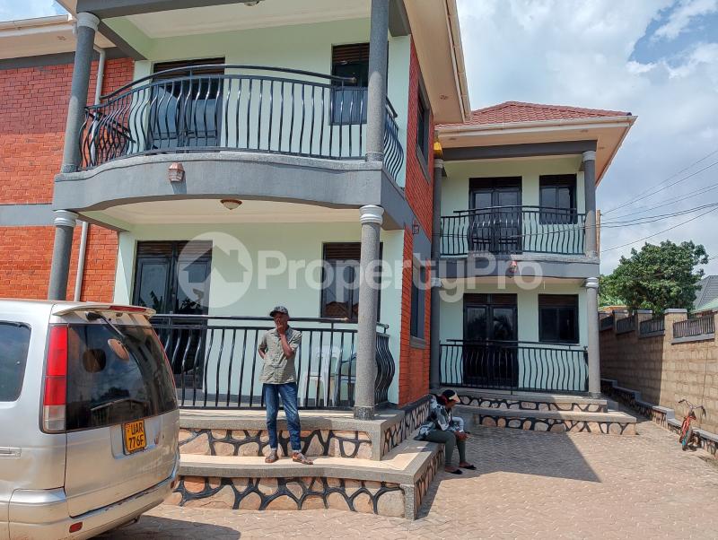 2 bedroom Apartment Block Apartment for rent buwaate road Wakiso Central - 5