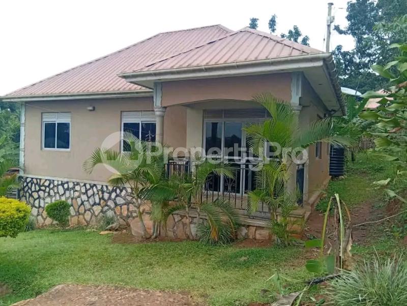 3 bedroom Villa for sale Kasangati buwambo Gayaza Wakiso Central - 0