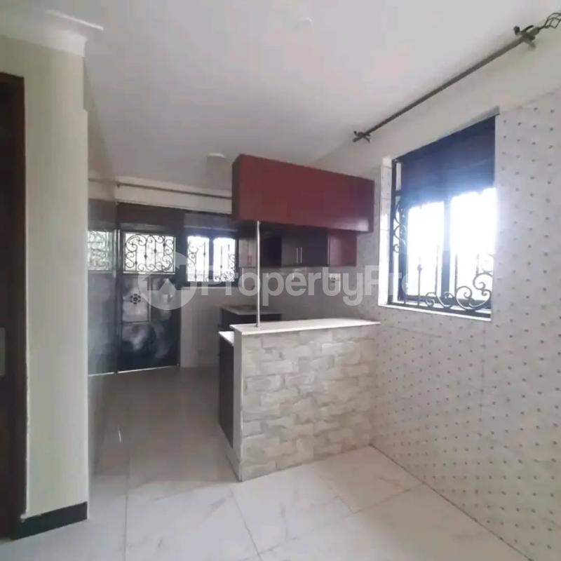 3 bedroom Apartment Block Apartment for rent najjera buwate Wakiso Central - 1
