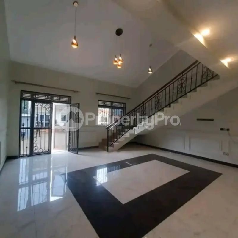 3 bedroom Apartment Block Apartment for rent najjera buwate Wakiso Central - 3