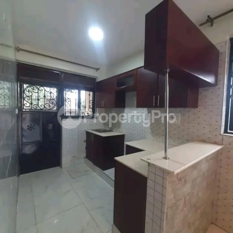 3 bedroom Apartment Block Apartment for rent najjera buwate Wakiso Central - 2