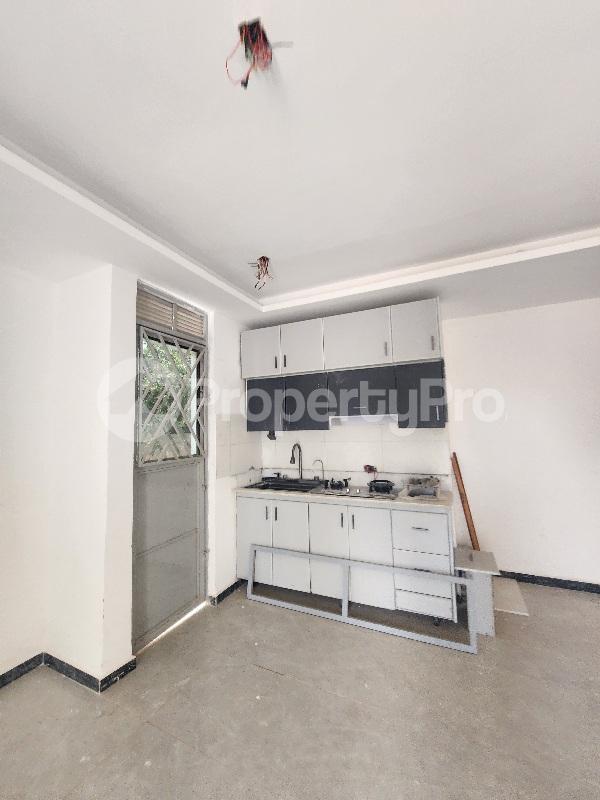 1 bedroom mini flat  Apartment Block Apartment for rent Lukuli road Makindye Kampala Central - 4