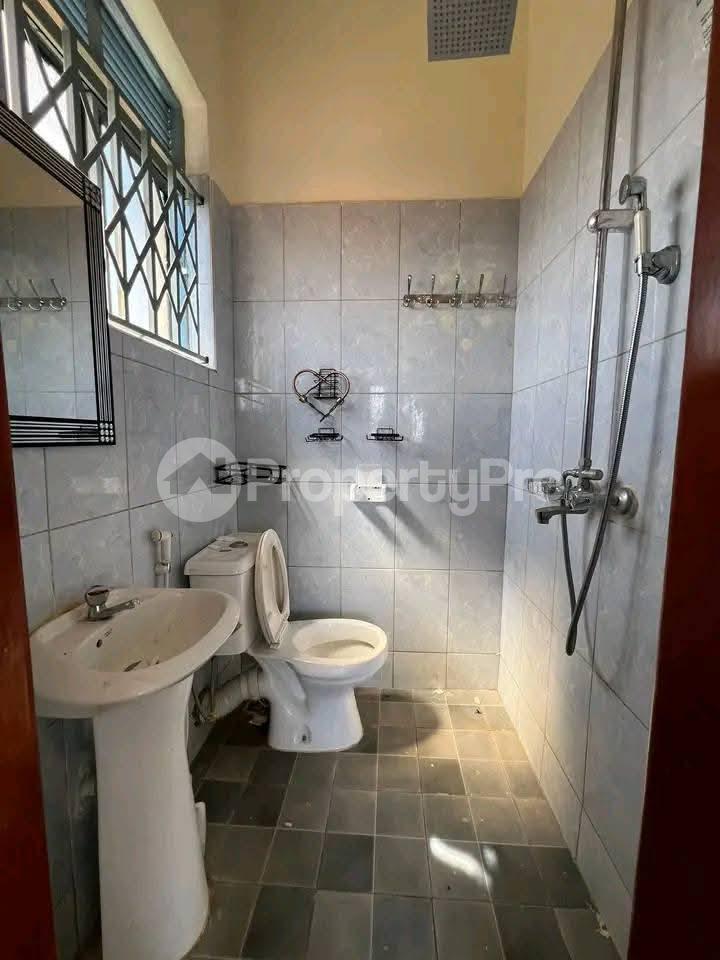2 bedroom Apartment Block Apartment for rent Buziga road  Kampala Central - 3