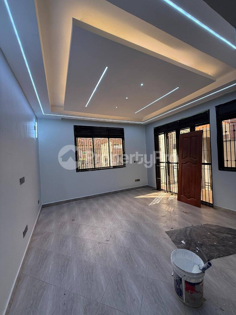 2 bedroom Apartment Block Apartment for rent BUZIGA Bugolobi Kampala Central - 2