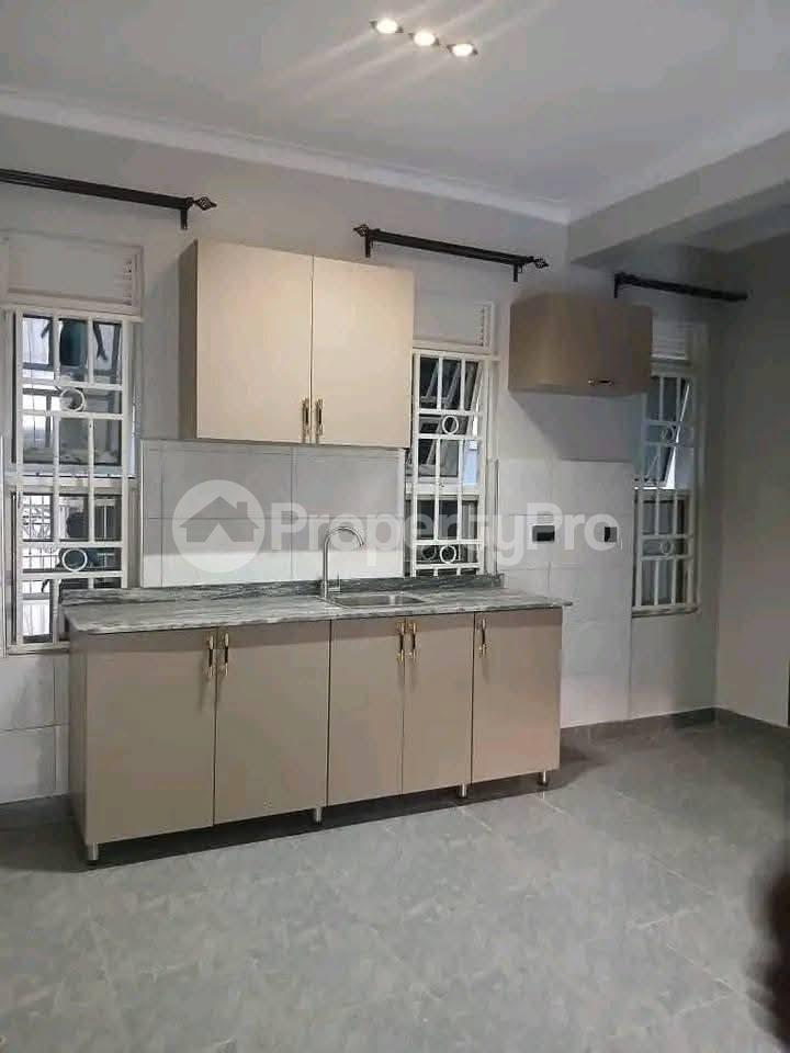 1 bedroom mini flat  Apartment Block Apartment for rent Buziga road  Kampala Central - 6