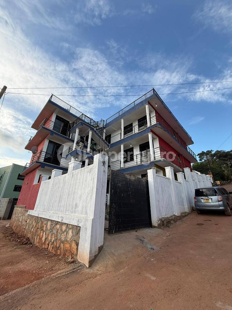 2 bedroom Apartment Block Apartment for rent buziga konge Kampala Central - 5