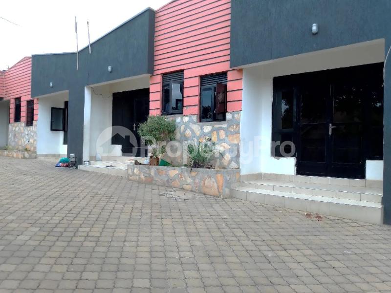 1 bedroom mini flat  Bungalow Apartment for rent bweyogerere road  Wakiso Central - 3