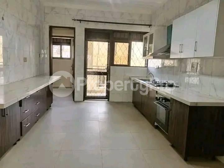 2 bedroom Apartment Block Apartment for rent bweyogerere road  Wakiso Central - 14