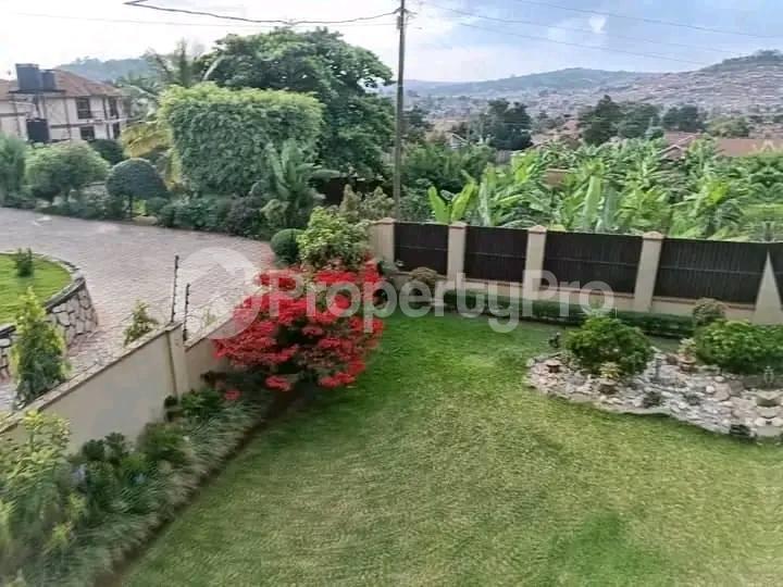 2 bedroom Apartment Block Apartment for rent bweyogerere road  Wakiso Central - 10