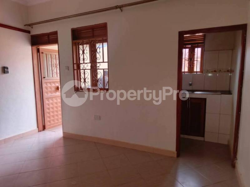 1 bedroom mini flat  Bungalow Apartment for rent Bweyogerere buto road  Wakiso Central - 4