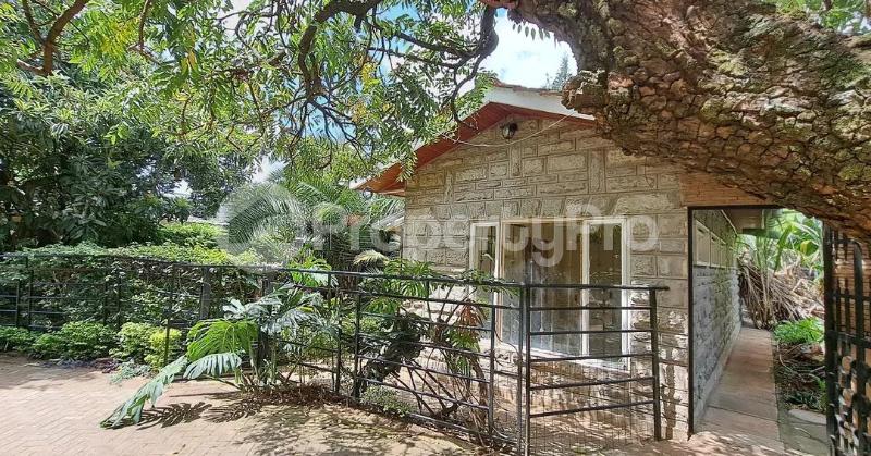 2 bedroom Bungalow Houses for rent Lavington, Nairobi  Lavington Nairobi