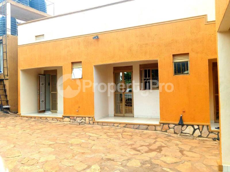 1 bedroom mini flat  Bungalow Apartment for rent gayaza road Gayaza Wakiso Central - 4