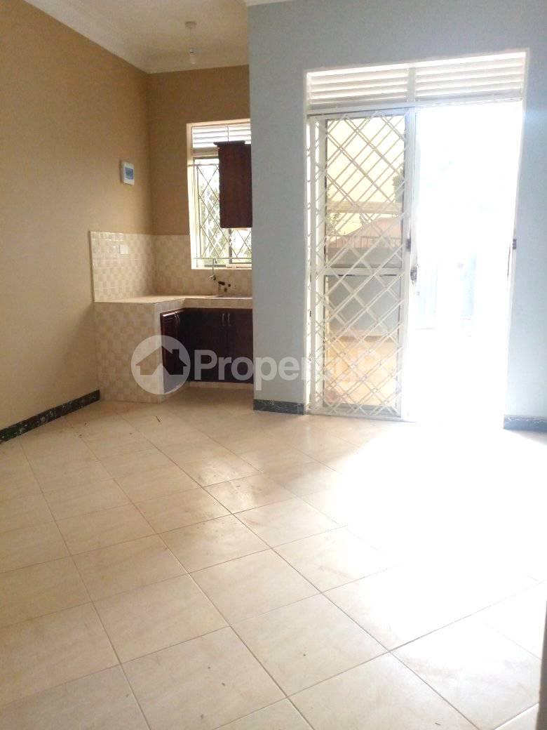 1 bedroom mini flat  Bungalow Apartment for rent gayaza road Gayaza Wakiso Central - 4