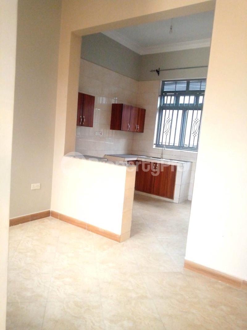 1 bedroom mini flat  Bungalow Apartment for rent gayaza road Gayaza Wakiso Central - 3