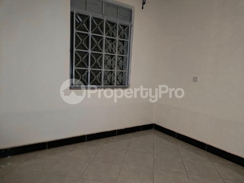 1 bedroom mini flat  Bungalow Apartment for rent namugongo road Wakiso Central - 3