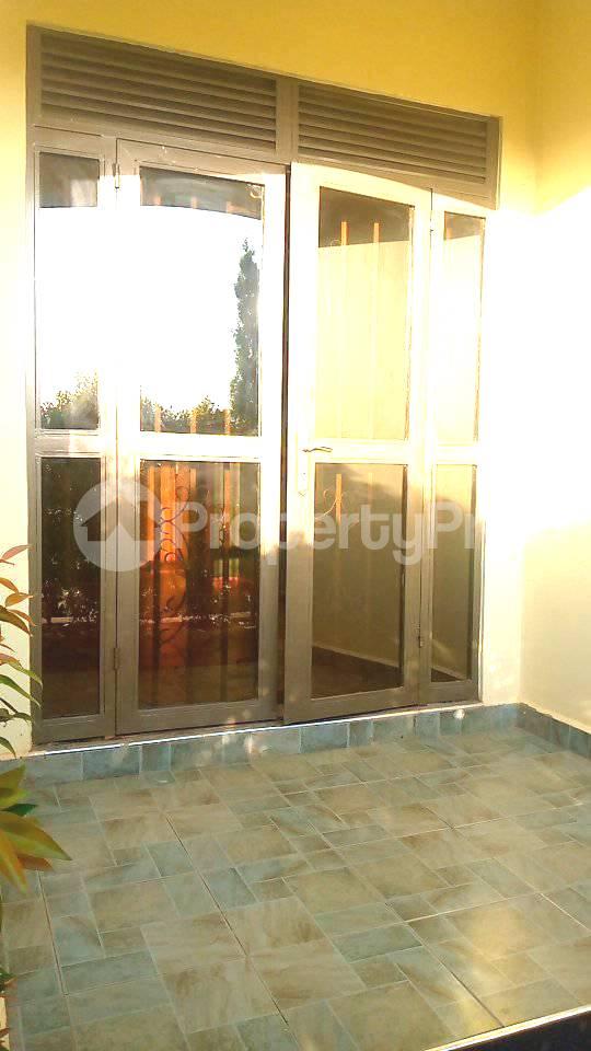 1 bedroom mini flat  Bungalow Apartment for rent gayaza road Gayaza Wakiso Central - 0
