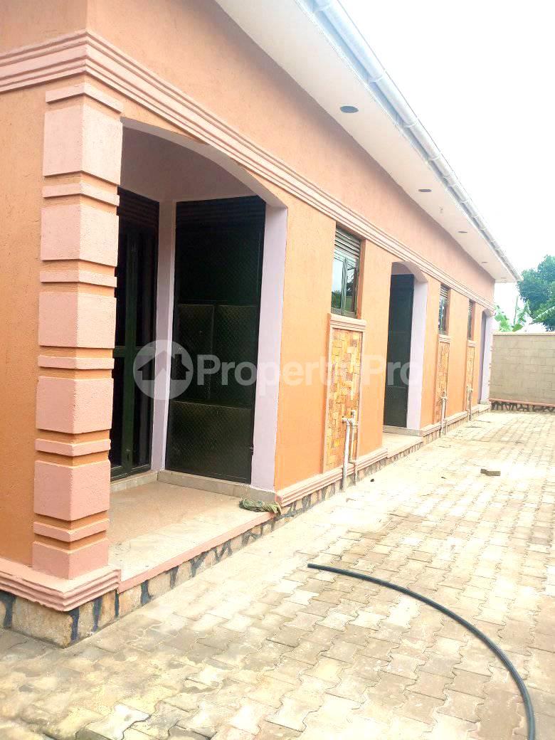 1 bedroom mini flat  Bungalow Apartment for rent gayaza road Gayaza Wakiso Central - 6