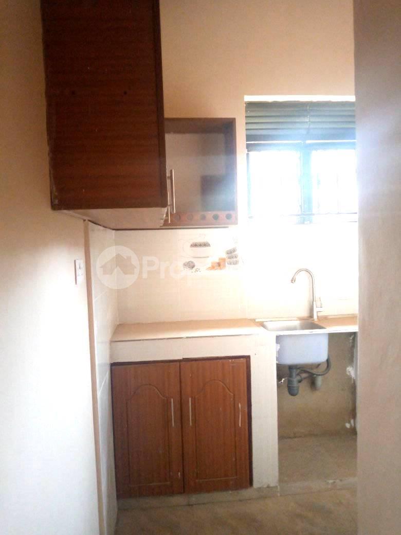 1 bedroom mini flat  Bungalow Apartment for rent gayaza road Gayaza Wakiso Central - 5