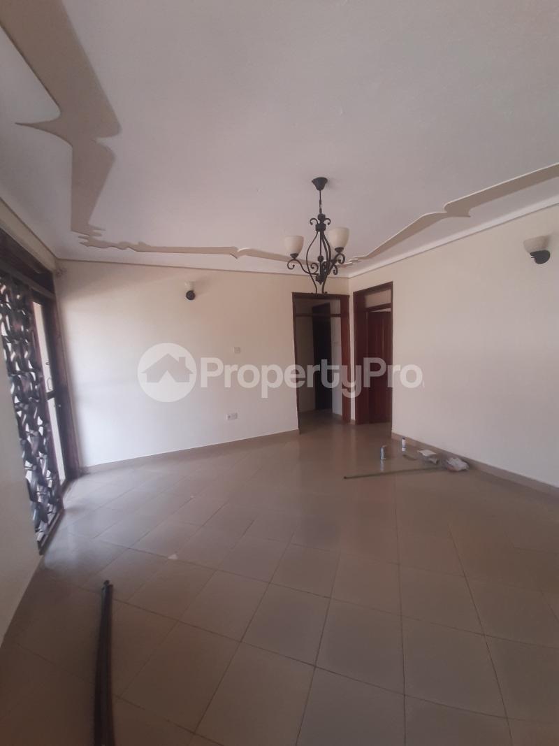 2 bedroom Apartment Block Apartment for rent kisaasi road Kampala Central - 7