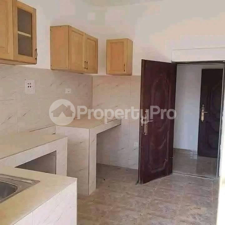 2 bedroom Apartment Block Apartment for rent buwaate road Kampala Central - 4